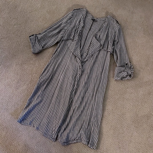 Discovery Gingham Thin Flowy Jacket With Tie - Picture 5 of 8